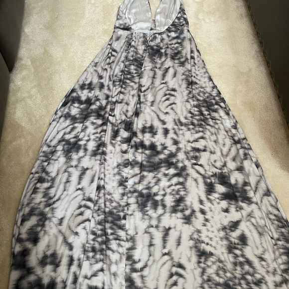 Summer dress - Picture 3 of 9